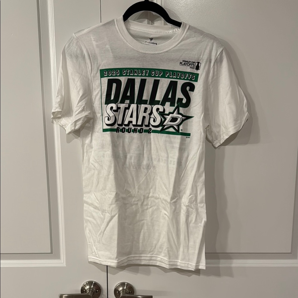 NWT Fanatics Dallas Stars White and Green Short Sleeve Tee size S